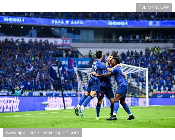 申花中场核心伤愈未归球队轮换吃紧考验板凳深度与战术调整 申花中场核心伤愈未归球队轮换吃紧考验板凳深度与战术调整