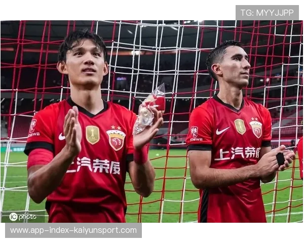 中超最佳阵容公布 维塔尔三助攻助海港登顶 法比奥双响领跑射手榜 中超最佳阵容公布 维塔尔三助攻助海港登顶 法比奥双响领跑射手榜