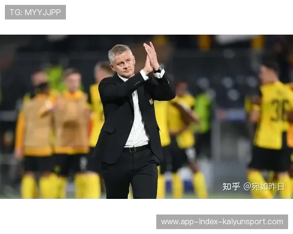 主帅谈话的战术信号解读——足球场上的秘密密码 主帅谈话的战术信号解读——足球场上的秘密密码