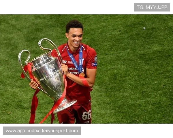 乔科尔盛赞阿诺德：利物浦的骄傲，球迷的荣耀