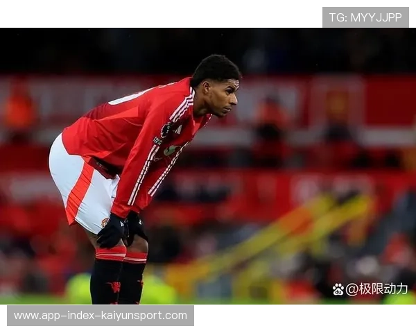 拉什福德反击内切，曼联远射差点扳平，拉什福德曼联首秀